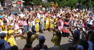 Дитяча святкова програма на День захисту дітей