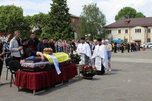 24 травня Козятинська громада прощалася з молодим Героєм- Завальним Іллею Михайловичем