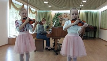 Козятинська дитяча музична школа вітає усіх з Днем Музики